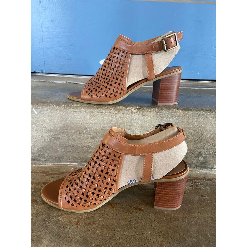 Franco Sarto Harlet 3 Tan block heel leather sandal - Picture 4 of 7